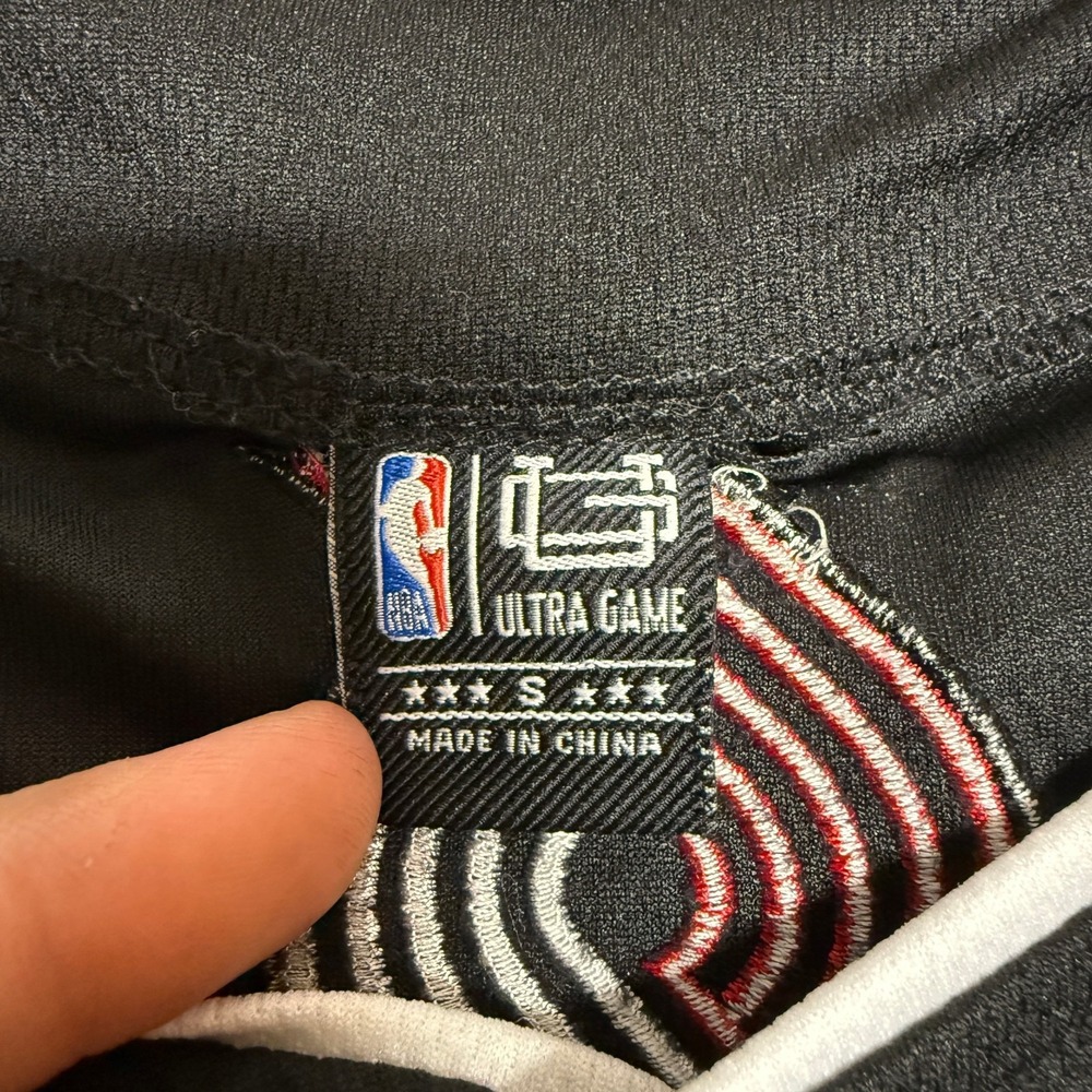 Ultra Game Portland Trail Blazers Mens Small Black Red White Baseball Jersey - Picture 3 of 9